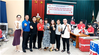 Công đoàn Trường Cao đẳng Kinh tế Công nghiệp Hà Nội tham gia Ngày hội hiến máu tình nguyện trên địa bàn Phường Trung Hoà, Quận Cầu Giấy